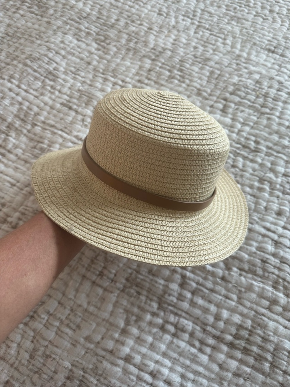 R Straw Hat - Picture 5 of 7